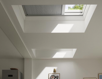 VELUX verduisterend plisse gordijn solar voor VELUX lichtkoepel en platdakraam 60x60 cm.